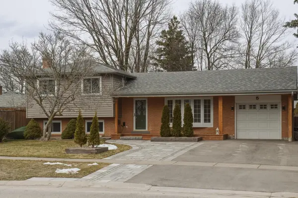 5 Rosefield DR, Halton Hills, ON L7G 4R2
