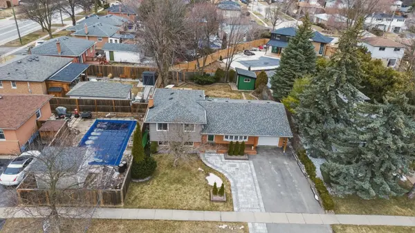 5 Rosefield DR, Halton Hills, ON L7G 4R2