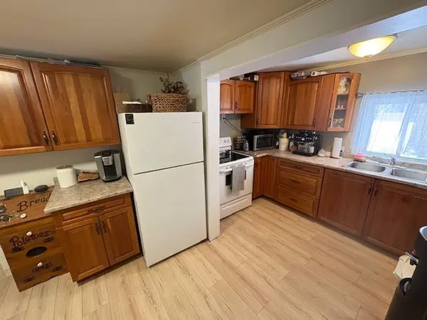 269 RICHMOND ST, North Middlesex, ON N0M 2K0