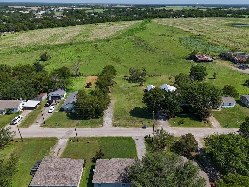 2501 Mcfarland, Caddo Mills, TX 75135