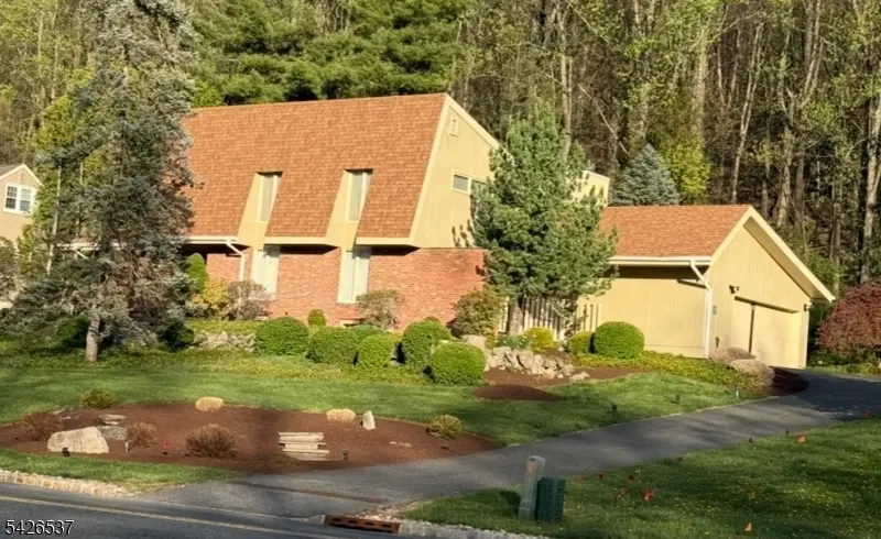 72 Bald Eagle Rd, Allamuchy Twp., NJ 07840