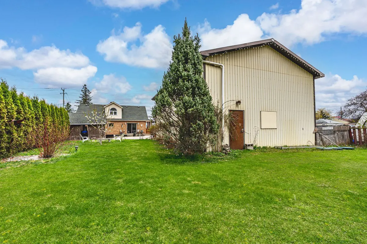 187 Mill ST, Essa, ON L3W 0G3