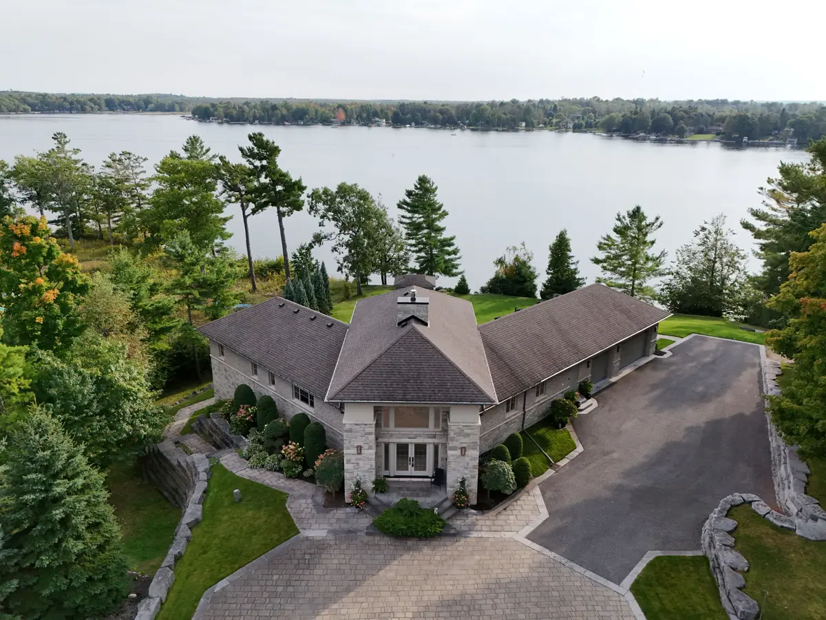 44 Fire Route 70 Route, Galway-cavendish And Harvey, ON K0L 1J0