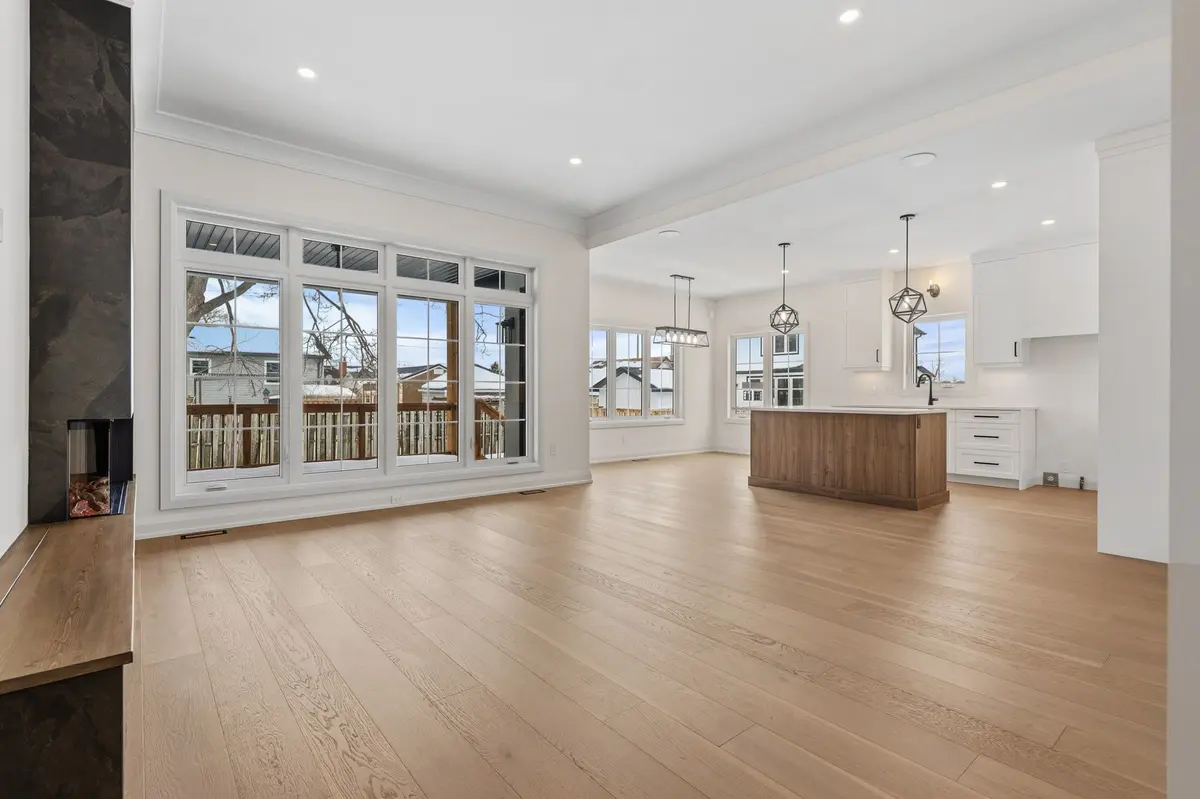 60 Pleasant AVE N, Fort Erie, ON L0S 1N0