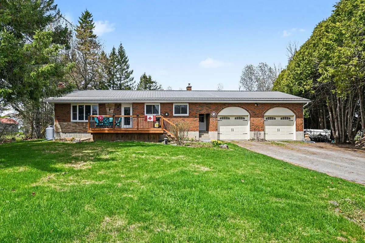 9124 Branch RD, Augusta, ON K0G 1R0