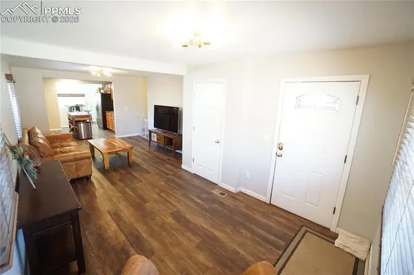 1713 Arbor WAY, Colorado Springs, CO 80905