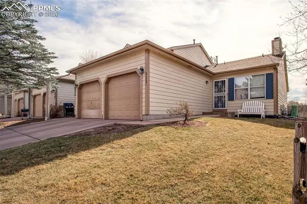 4257 Hunting Meadows CIR, Colorado Springs, CO 80916