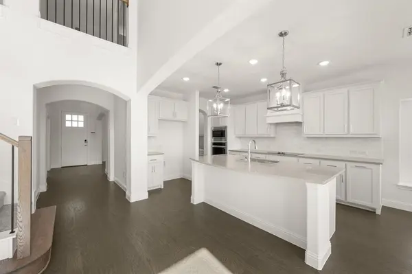 109 Golden Jackal Court, Godley, TX 76044