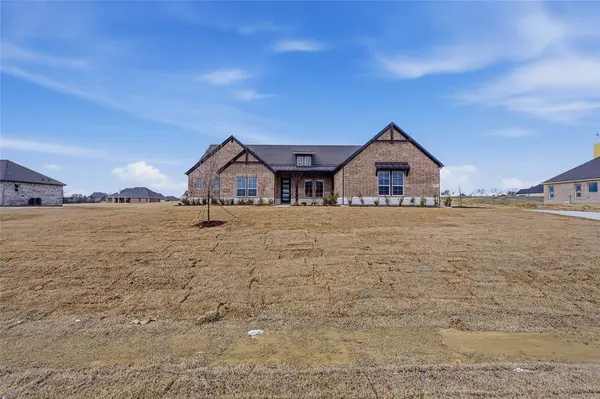 808 Valley Ridge Road, Van Alstyne, TX 75495