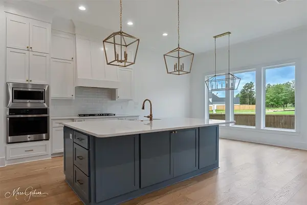 10946 Whispering Path Drive, Shreveport, LA 71106