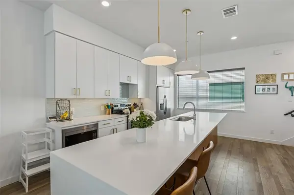 5018 Bryan Street #203, Dallas, TX 75206