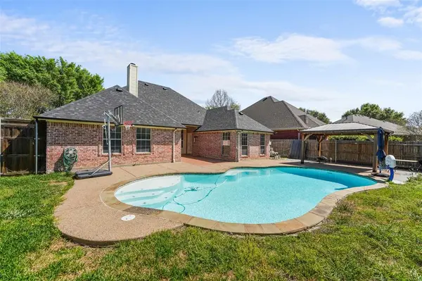 1115 Brook Arbor Drive, Mansfield, TX 76063