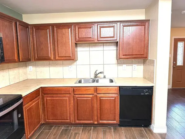 13042 Barbarosa Drive, Frisco, TX 75035