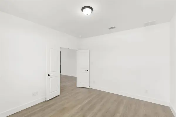 413 Tower Street, Desoto, TX 75115