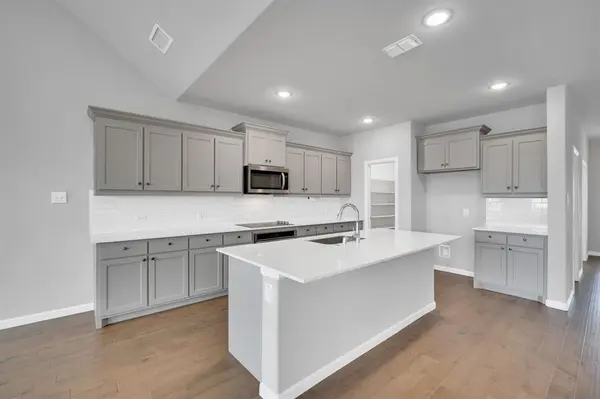 325 Adwood Drive, Waxahachie, TX 75165