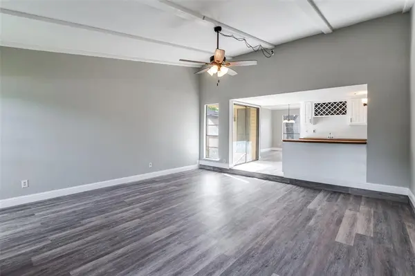 1804 Clear Creek Lane, Carrollton, TX 75007