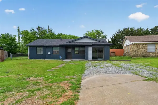 1220 Mckinney Street, Van Alstyne, TX 75495
