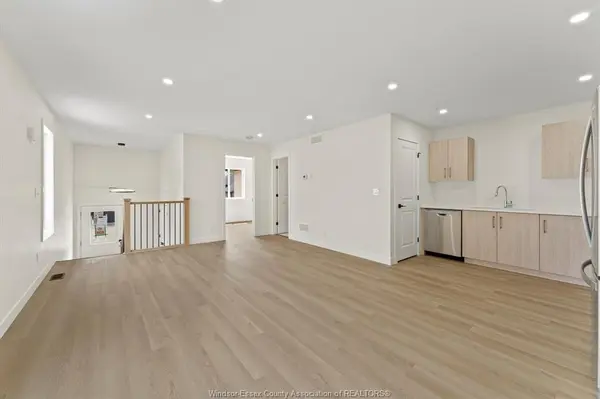 2471-1 FRONT Road, Lasalle, ON N9J 2C5