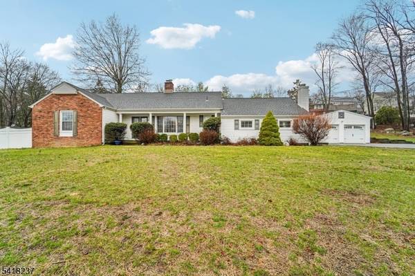 51 Catherine St, Bloomingdale Boro, NJ 07403