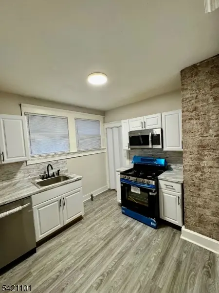 313 Halsted St #1, East Orange City, NJ 07018