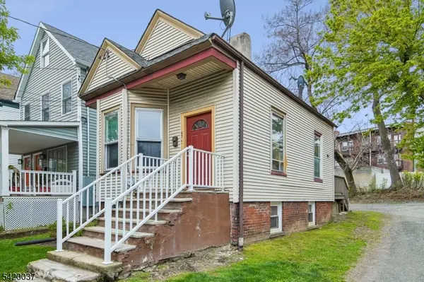 41-43 Mission St, Montclair Twp., NJ 07042