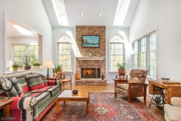 32 INDEPENDENCE DRIVE, Bernards Twp., NJ 07920