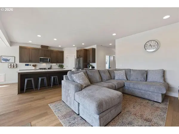 1008 NE WHISTLE WAY, Prineville, OR 97754