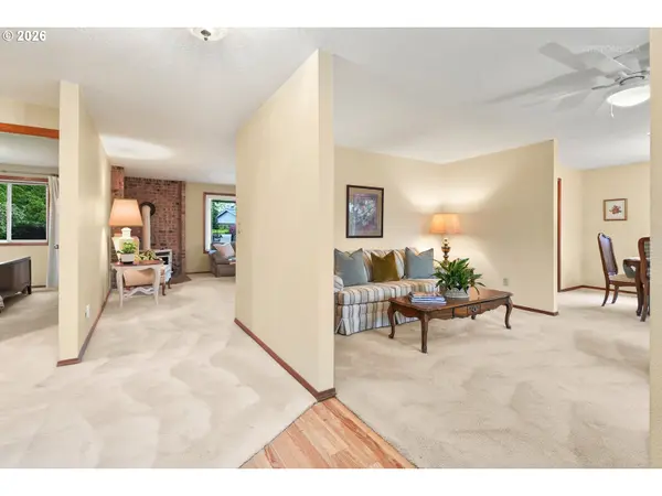 1476 NE STILE DR, Hillsboro, OR 97124