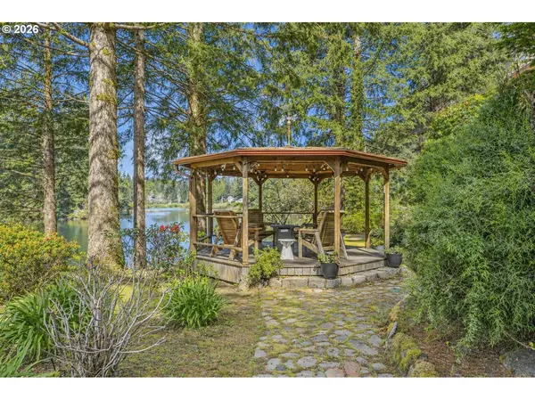 89366 DAHLIN RD, Florence, OR 97439