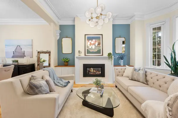 103 Manning AVE, Toronto C01, ON M6J 2K6