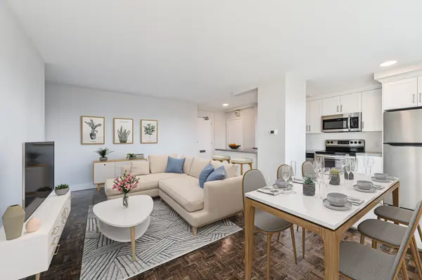 20 Prince Arthur AVE #907, Toronto C02, ON M5R 1B1