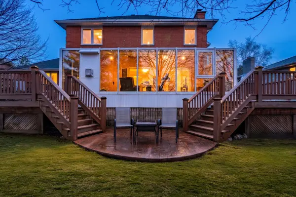 16 Carmichael CRES, Collingwood, ON L9Y 4R6