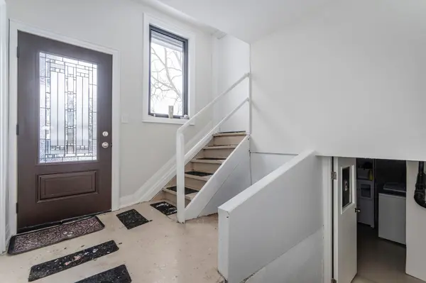 65 Drury LN, Barrie, ON L4M 3C9