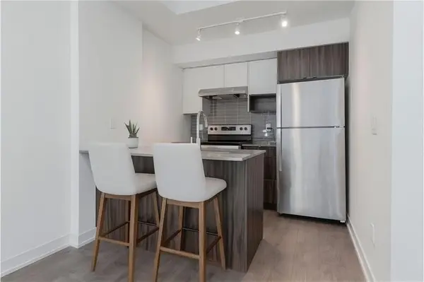 1135 Cooke BLVD #105, Burlington, ON L7T 0C3