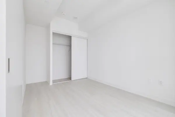 3883 QUARTZ RD #3912, Mississauga, ON L5B 0M4