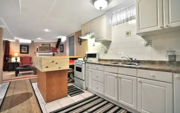 2999 Valcourt CRES, Mississauga, ON L5L 5J4