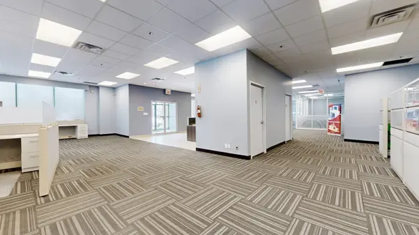 180 Traders BLVD E, Mississauga, ON L4Z 1W7