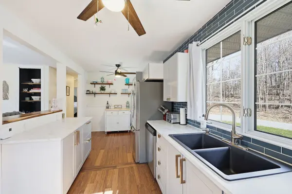 139 Sleepy Haven LN, Frontenac, ON K0G 1X0