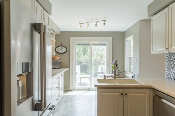 9 Brookside ST, Cavan Monaghan, ON L0A 1G0