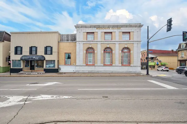 99 King ST E, Gananoque, ON K7G 1E8