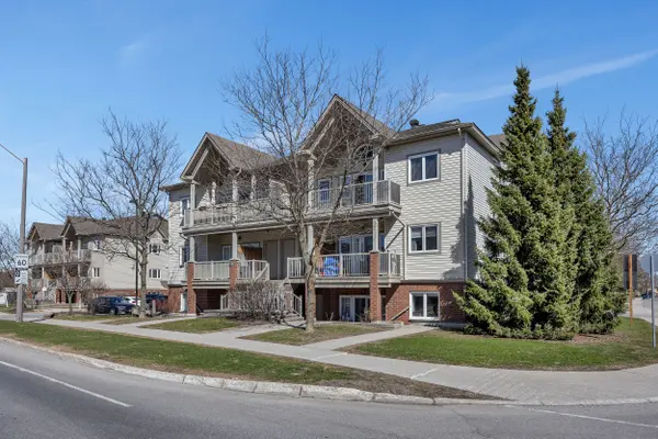 175 Waterbridge DR #4, Barrhaven, ON K2G 7G3