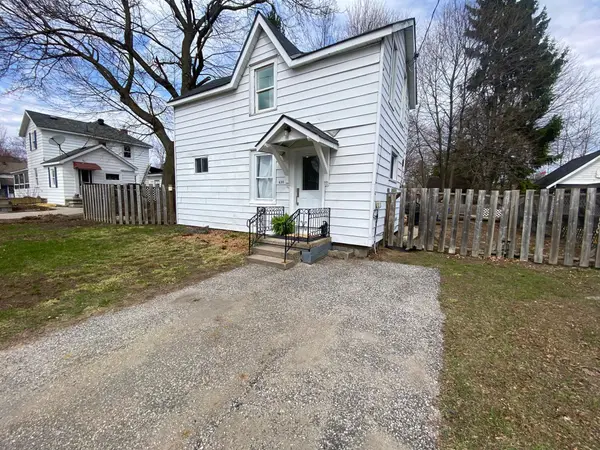 630 First ST S, Gravenhurst, ON P1P 1K1