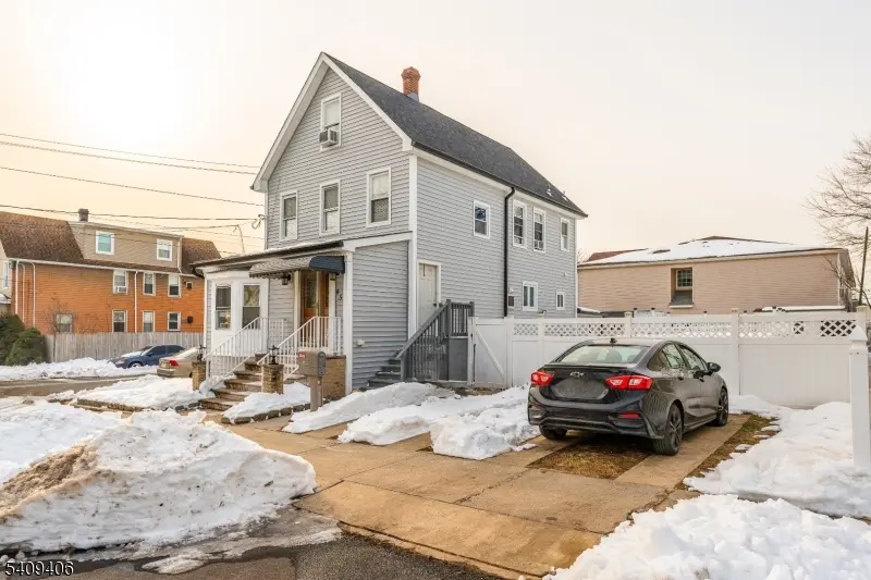 45 Leick Ave, Carteret Boro, NJ 07008