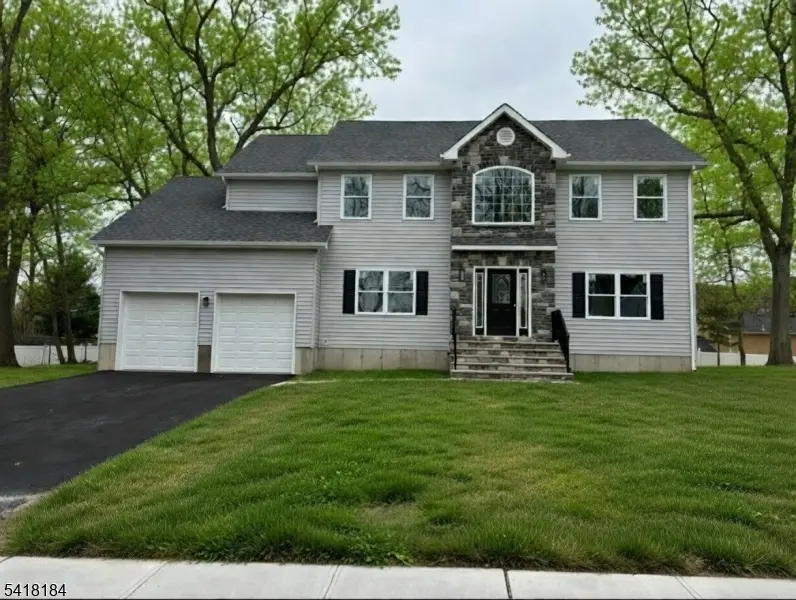 40 Avenue I, Monroe Twp., NJ 08831