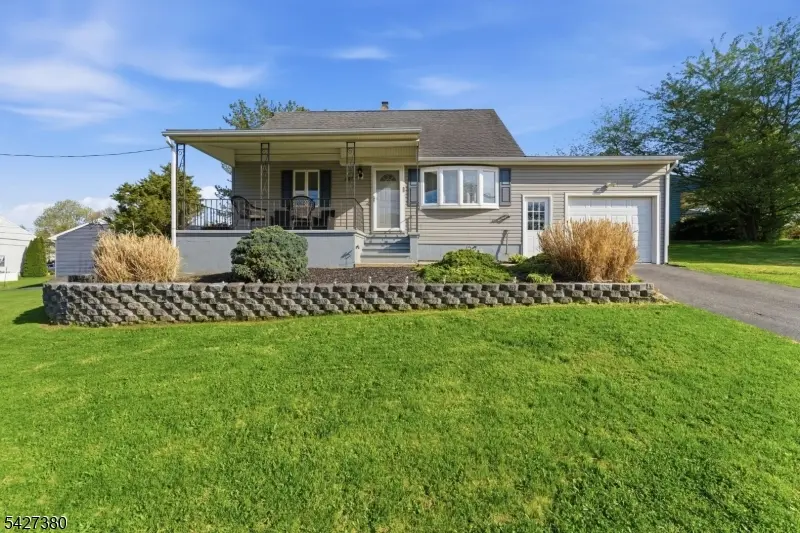 107 Belt Rd, Phillipsburg Town, NJ 08865