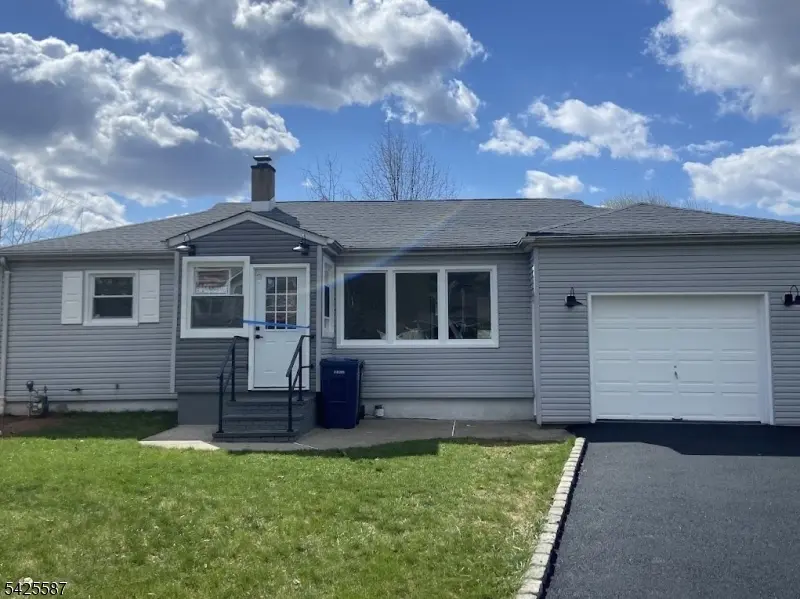 271 Valley Rd, Clark Twp., NJ 07066