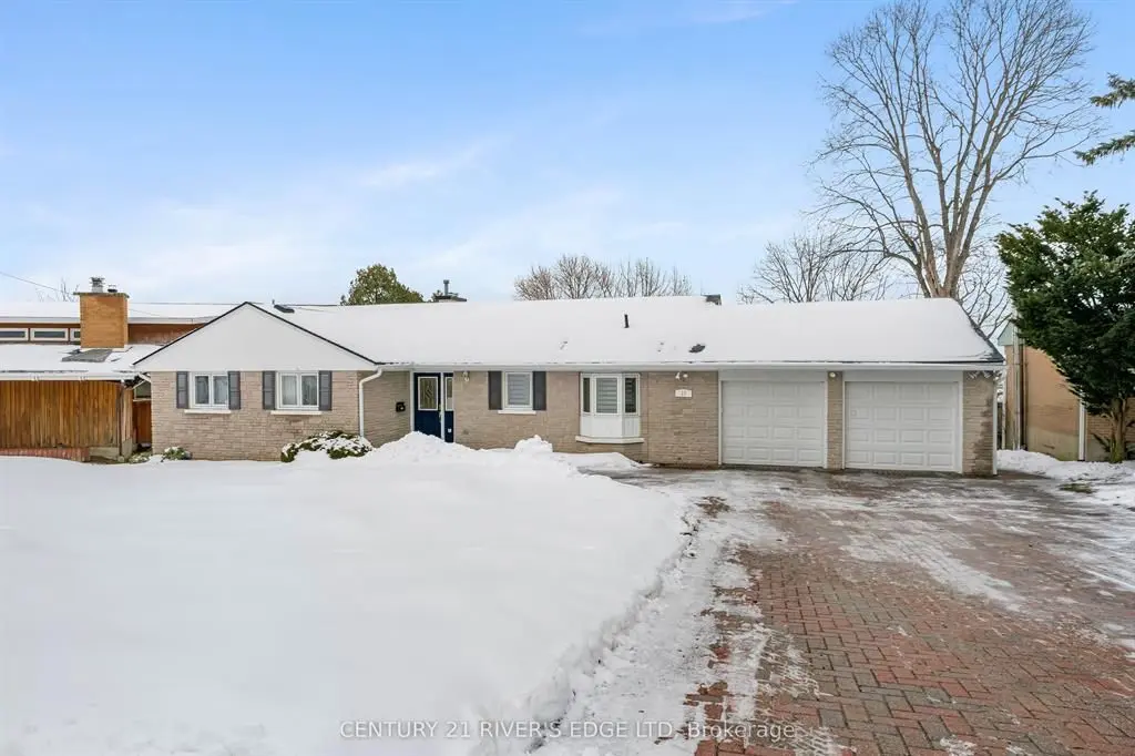 17 Hardy CRES, Brockville, ON K6V 3A2