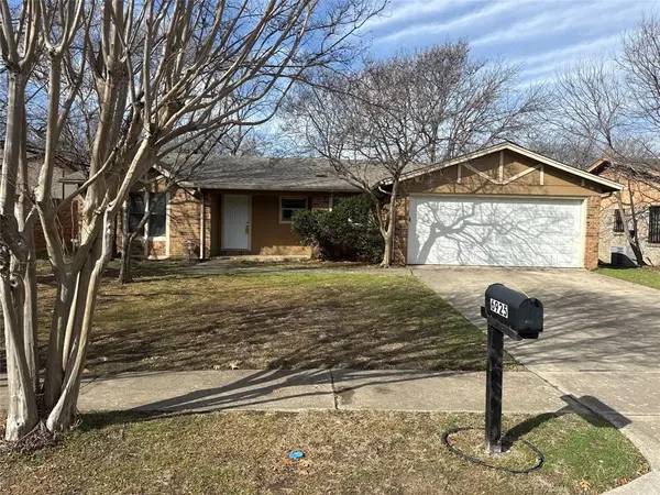 6925 Bennington Drive, Watauga, TX 76148