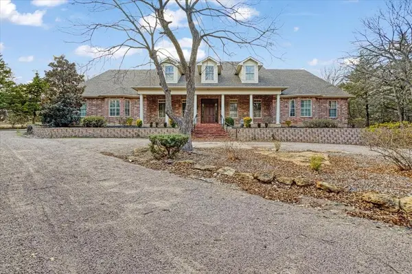 48 Summit Oaks Circle, Denison, TX 75020