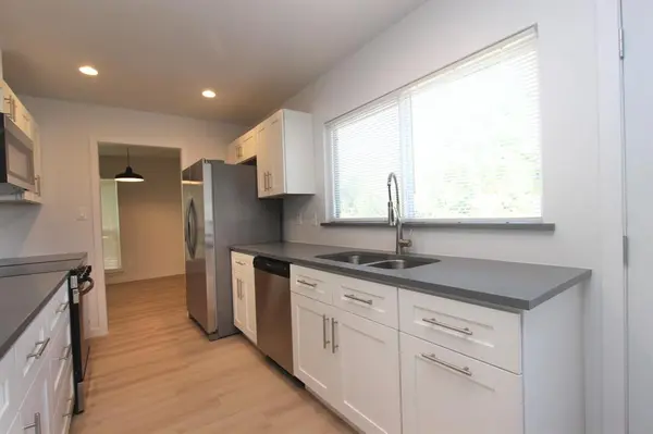 2922 Ashglen Drive, Garland, TX 75043